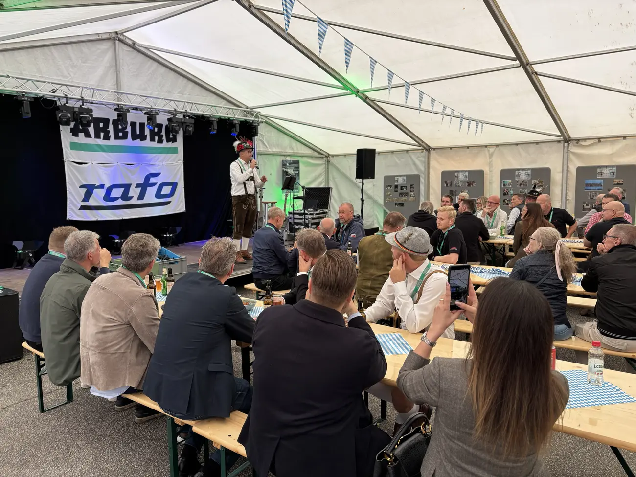 Tool-Temp AG: Das RAFO Oktoberfest bot Gelegenheit für fachlichen Austausch und persönliche Gespräche mit Kunden und Branchenvertretern.