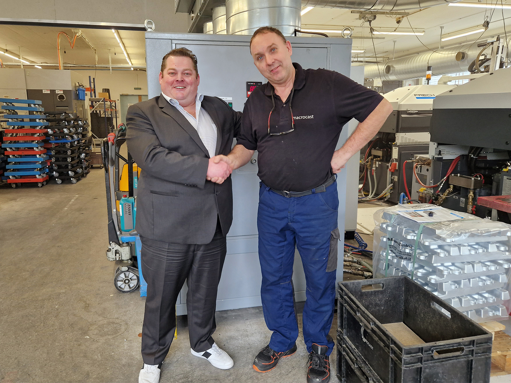 Dominic Roth, Area Sales Manager Switzerland of Tool-Temp AG and Jens Paul, Technical Manager of the die casting foundry Macrocast GmbH